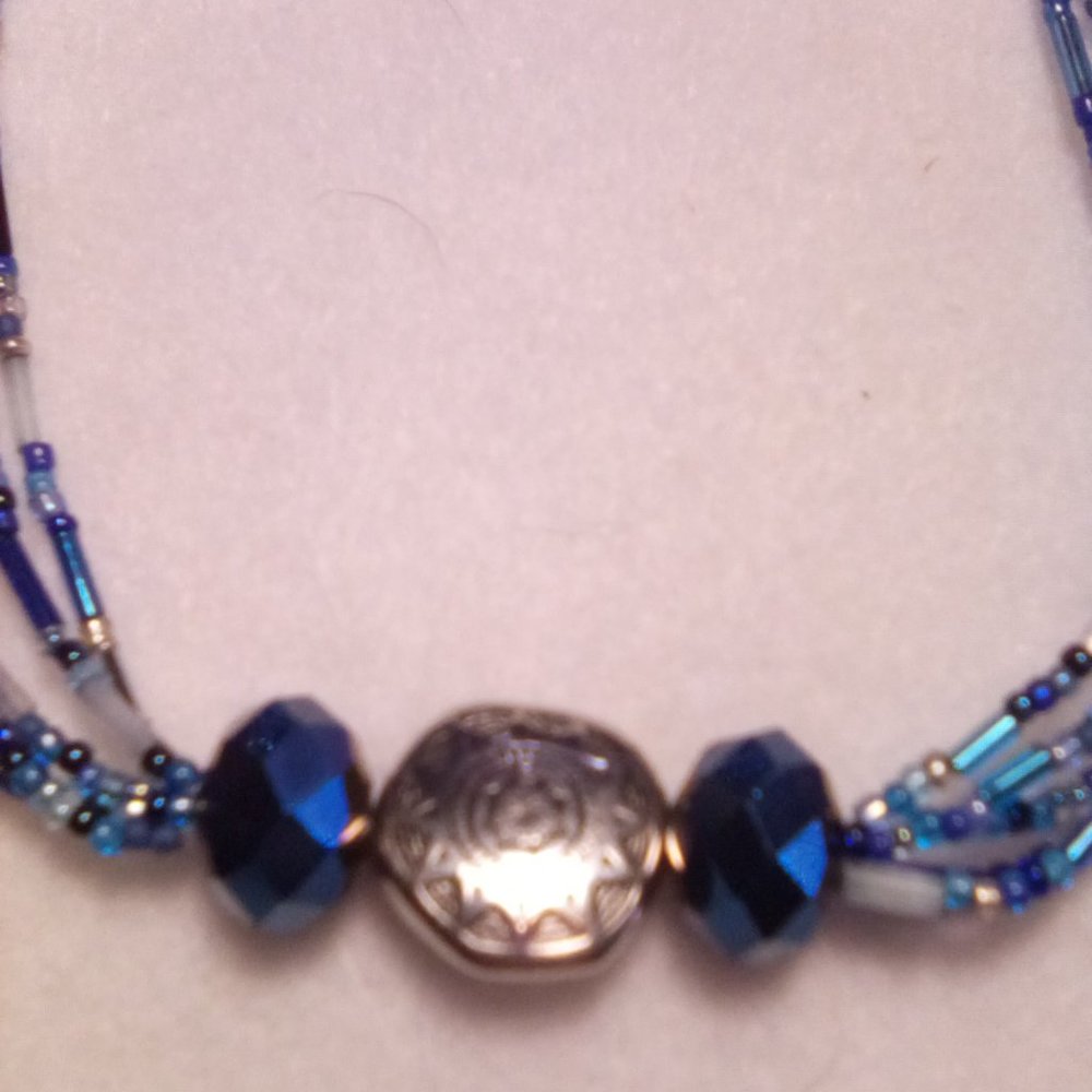 Hand Crafted 5 Strand multi blue beaded necklace - Picture 3 of 5
